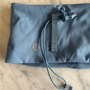 Lululemon blue running belt- Size L/XL